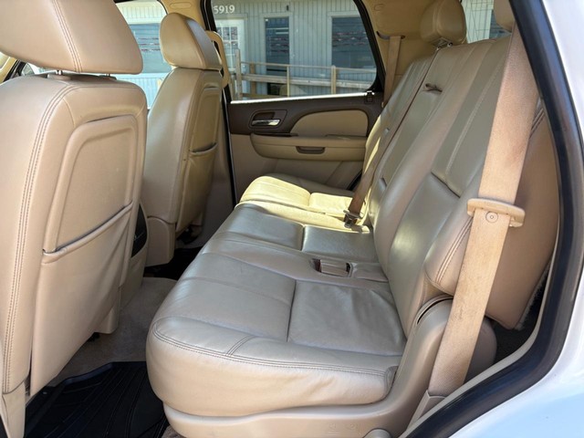 Chevrolet Tahoe Vehicle Full-screen Gallery Image 11