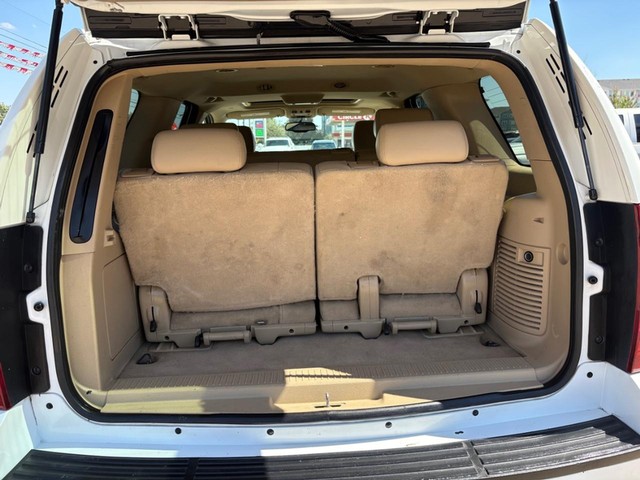 Chevrolet Tahoe Vehicle Full-screen Gallery Image 13