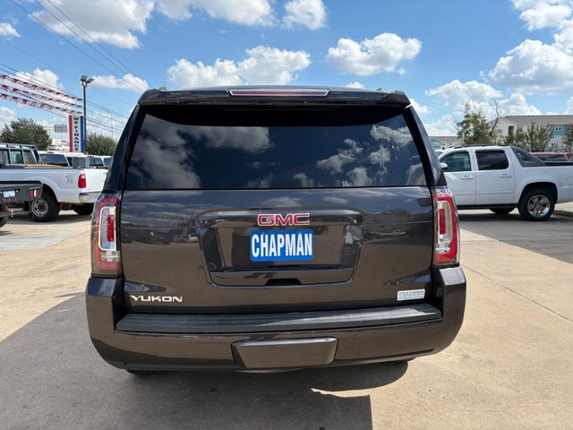 GMC Yukon Vehicle Full-screen Gallery Image 04