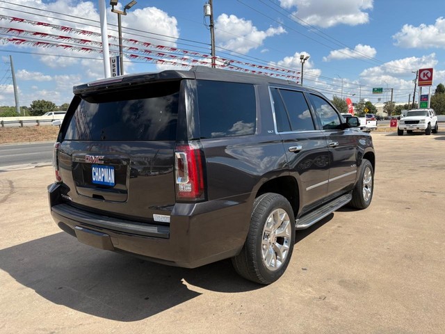 GMC Yukon Vehicle Full-screen Gallery Image 05