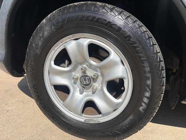 Honda CR-V Vehicle Full-screen Gallery Image 16