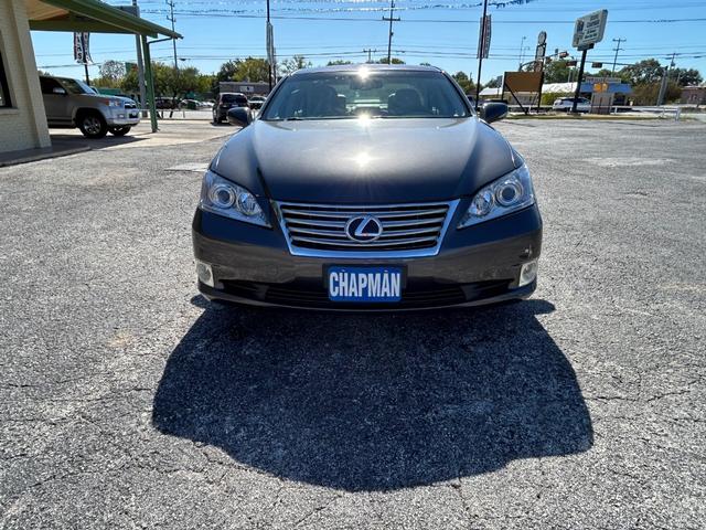 Lexus ES 350 Vehicle Full-screen Gallery Image 08