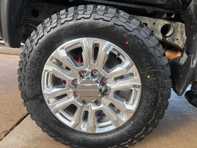 GMC Sierra 2500HD Vehicle Full-screen Gallery Image 15