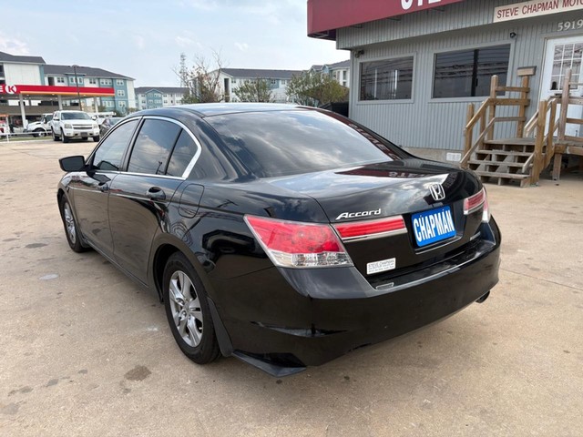 Honda Accord Sedan Vehicle Full-screen Gallery Image 03