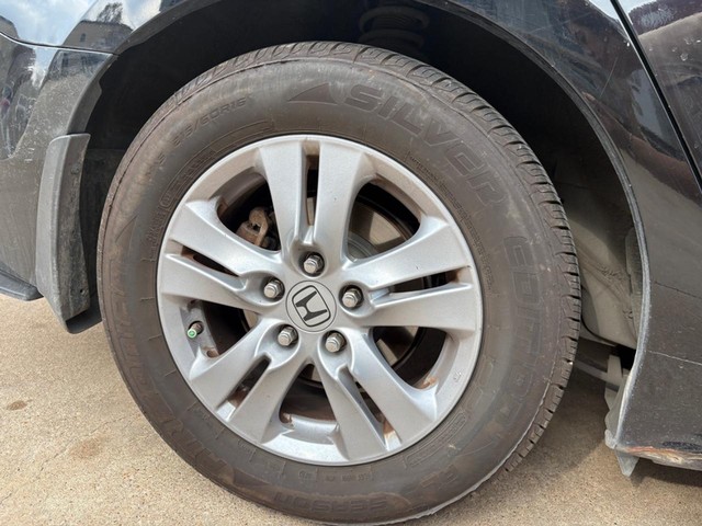 Honda Accord Sedan Vehicle Full-screen Gallery Image 14