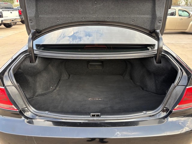 Lexus ES 330 Vehicle Full-screen Gallery Image 12