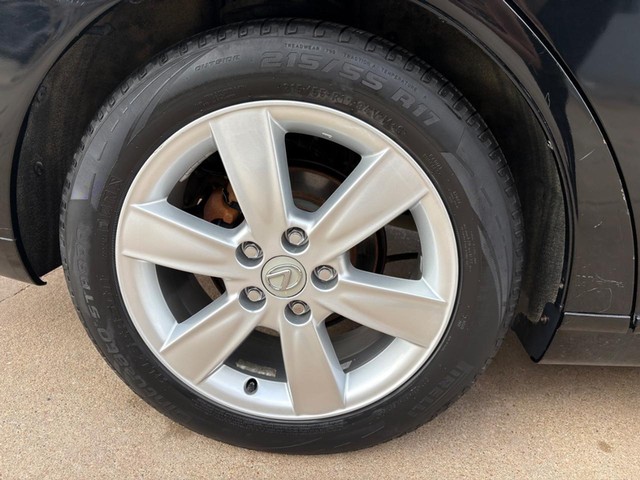 Lexus ES 330 Vehicle Full-screen Gallery Image 16