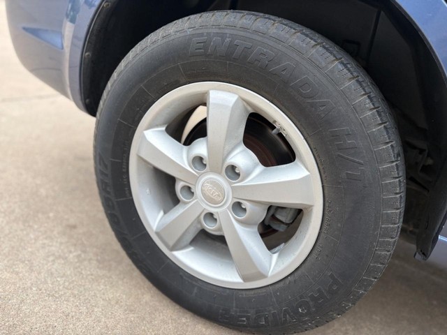 Kia Sorento Vehicle Full-screen Gallery Image 14