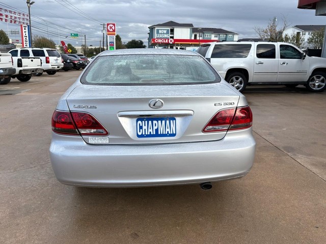 Lexus ES 330 Vehicle Full-screen Gallery Image 04