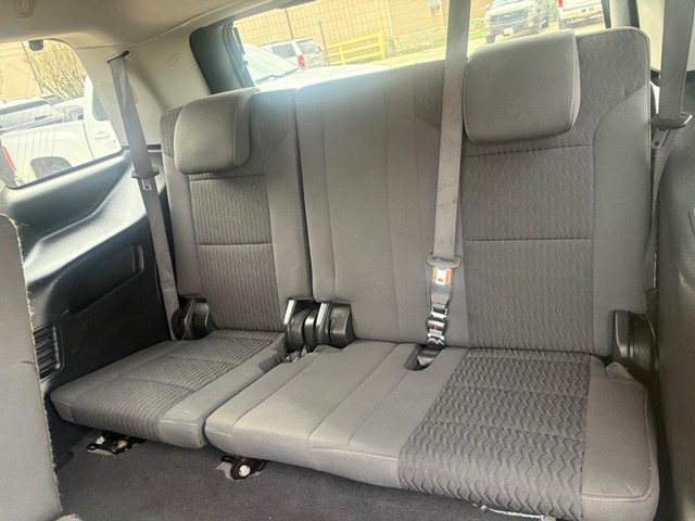 Chevrolet Tahoe Vehicle Full-screen Gallery Image 12