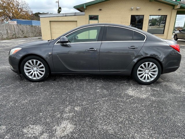 Buick Regal Vehicle Full-screen Gallery Image 02