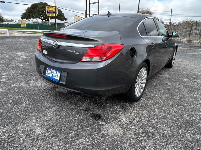 Buick Regal Vehicle Full-screen Gallery Image 05