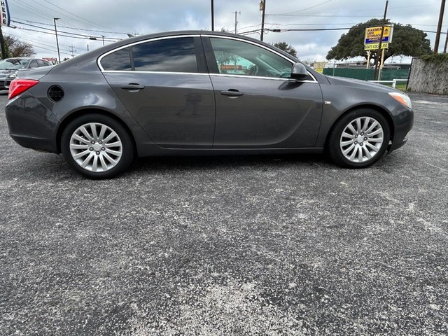 Buick Regal Vehicle Full-screen Gallery Image 06