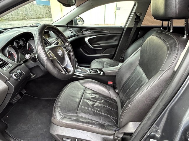 Buick Regal Vehicle Full-screen Gallery Image 10