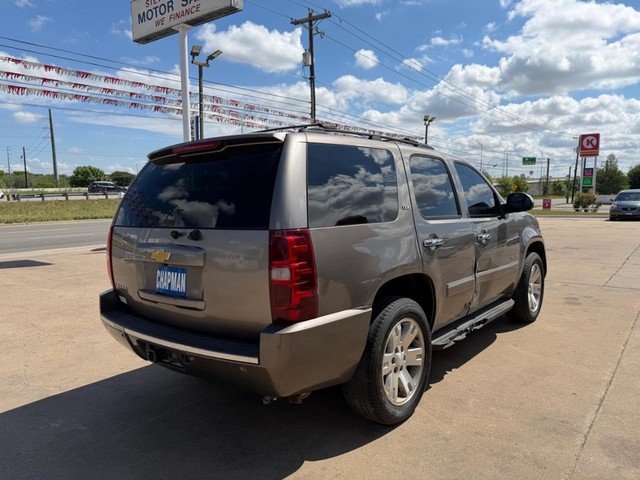 Chevrolet Tahoe Vehicle Full-screen Gallery Image 05
