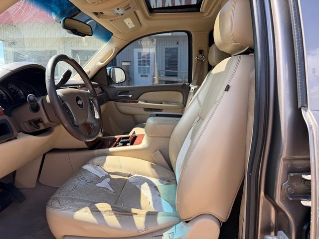 Chevrolet Tahoe Vehicle Full-screen Gallery Image 09