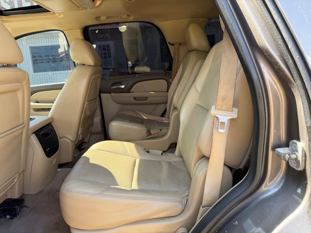 Chevrolet Tahoe Vehicle Full-screen Gallery Image 12