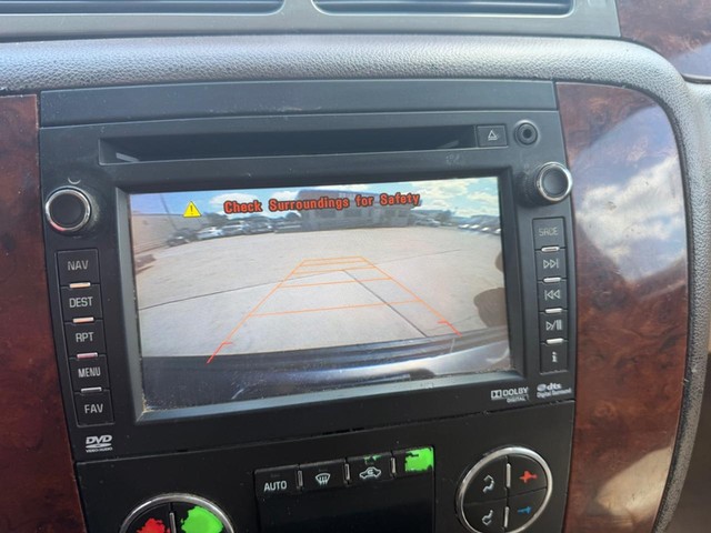Chevrolet Tahoe Vehicle Full-screen Gallery Image 18