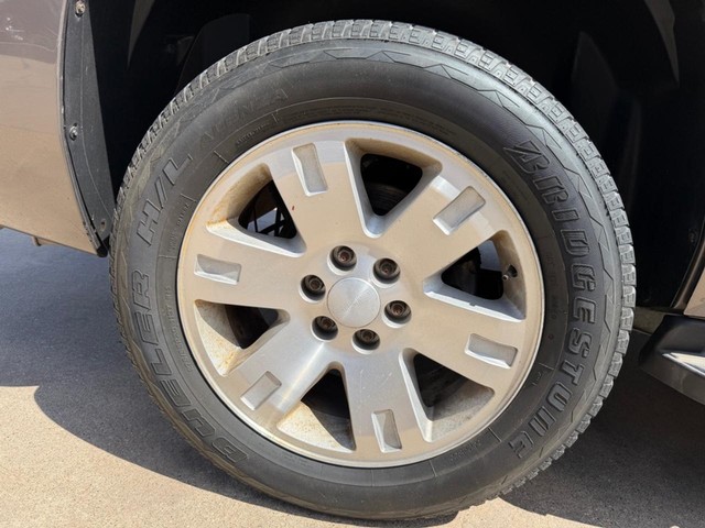 Chevrolet Tahoe Vehicle Full-screen Gallery Image 19