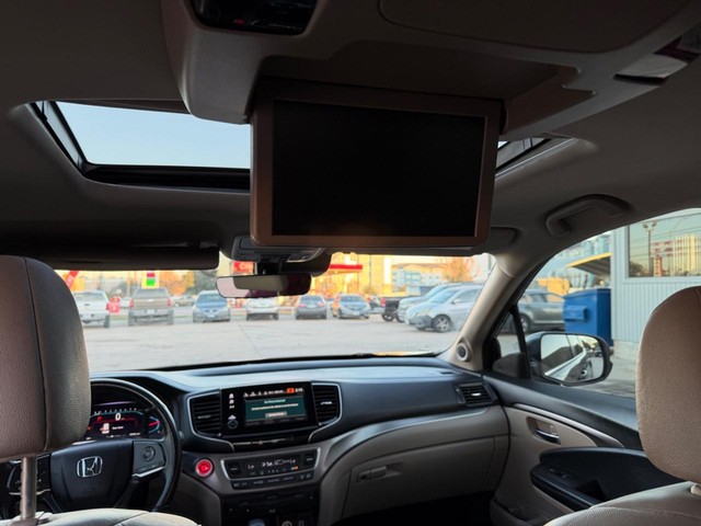 Honda Pilot Vehicle Full-screen Gallery Image 17