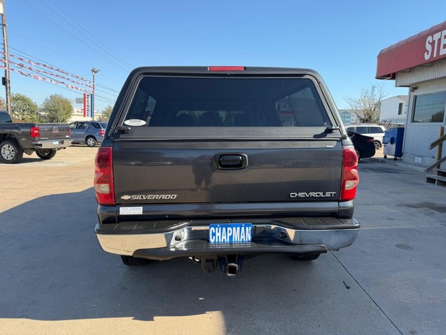 Chevrolet Silverado 1500 Vehicle Full-screen Gallery Image 04