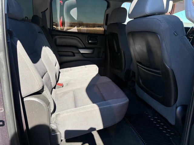 Chevrolet Silverado 1500 Vehicle Full-screen Gallery Image 12