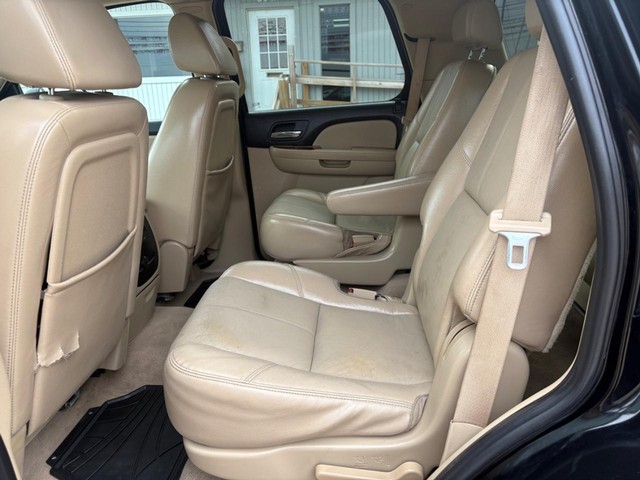 Chevrolet Tahoe Vehicle Full-screen Gallery Image 11