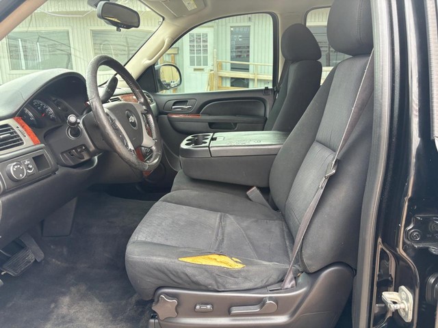 Chevrolet Tahoe Vehicle Full-screen Gallery Image 09