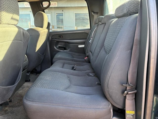 Chevrolet Avalanche Vehicle Full-screen Gallery Image 11