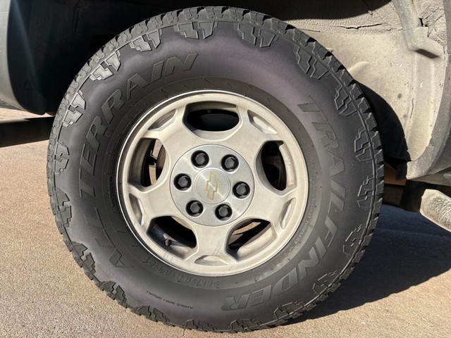 Chevrolet Avalanche Vehicle Full-screen Gallery Image 14