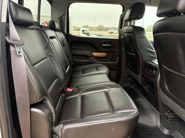 Chevrolet Silverado 1500 Vehicle Full-screen Gallery Image 12