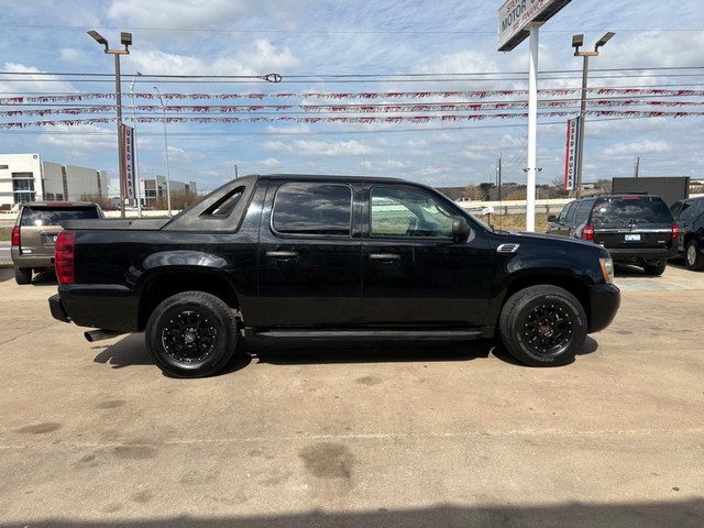Chevrolet Avalanche Vehicle Full-screen Gallery Image 06