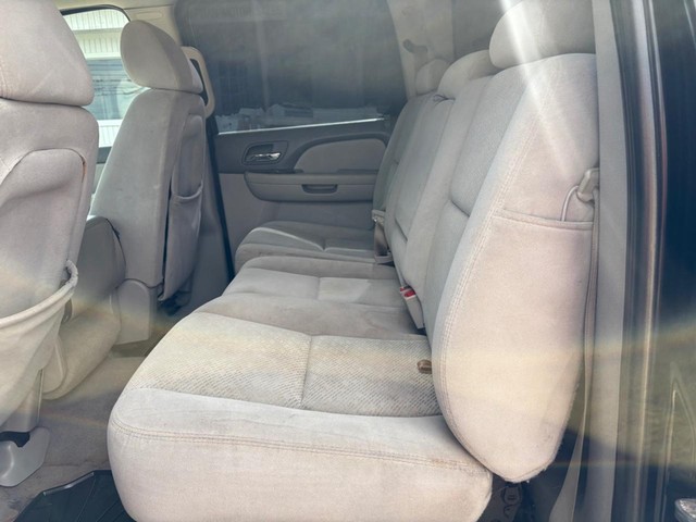 Chevrolet Avalanche Vehicle Full-screen Gallery Image 11