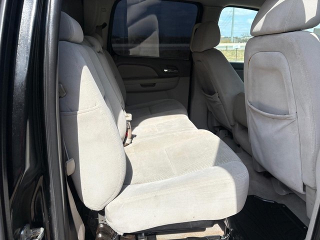 Chevrolet Avalanche Vehicle Full-screen Gallery Image 13