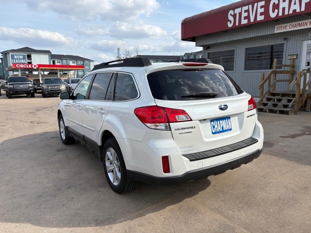 Subaru Outback Vehicle Full-screen Gallery Image 03