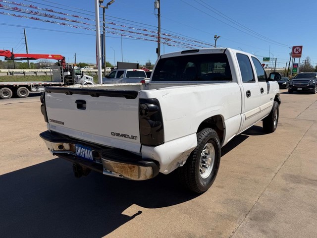 Chevrolet Silverado 2500 Crew Cab Vehicle Full-screen Gallery Image 05