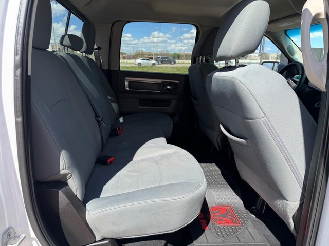 Ram 1500 Vehicle Full-screen Gallery Image 13