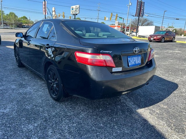 Toyota Camry Vehicle Full-screen Gallery Image 03