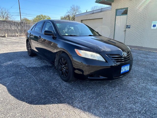 Toyota Camry Vehicle Full-screen Gallery Image 07