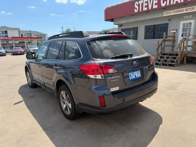 Subaru Outback Vehicle Full-screen Gallery Image 03