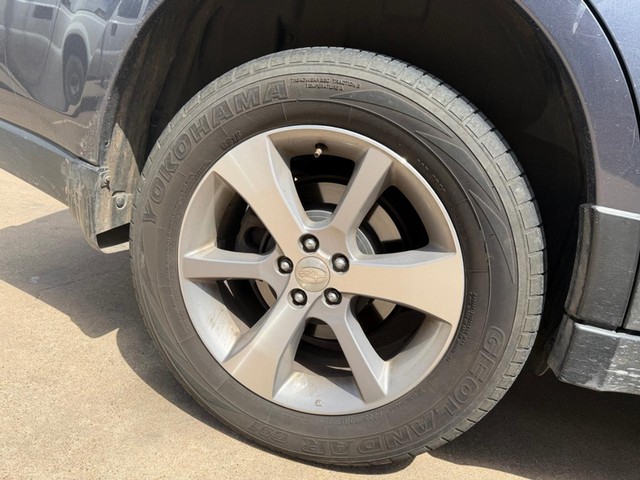 Subaru Outback Vehicle Full-screen Gallery Image 16