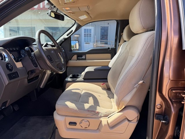 Ford F-150 Vehicle Full-screen Gallery Image 09