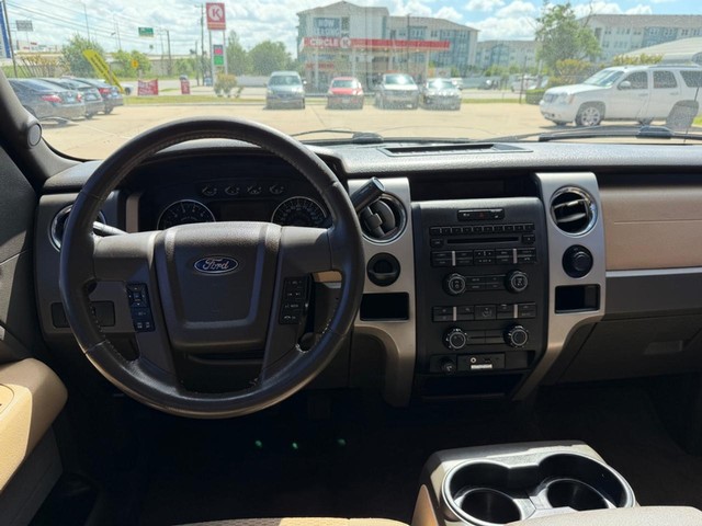 Ford F-150 Vehicle Full-screen Gallery Image 10