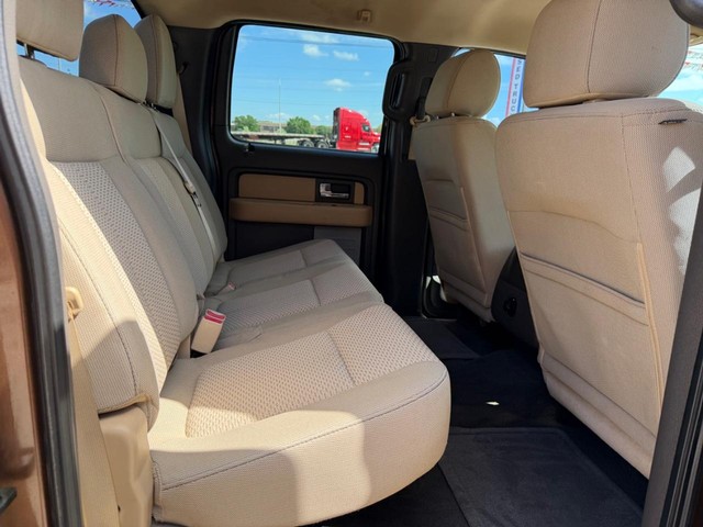 Ford F-150 Vehicle Full-screen Gallery Image 13