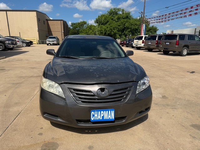 Toyota Camry Vehicle Full-screen Gallery Image 07