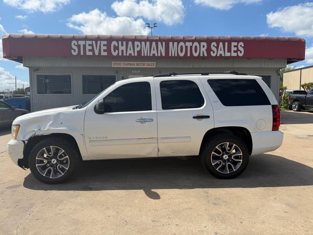 Chevrolet Tahoe Vehicle Full-screen Gallery Image 02