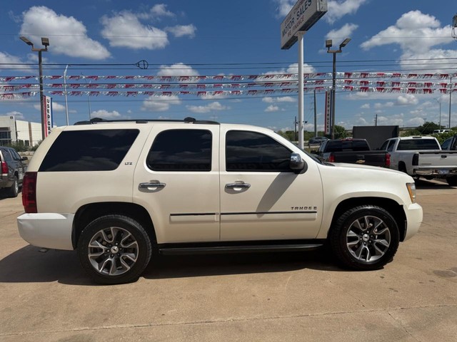 Chevrolet Tahoe Vehicle Full-screen Gallery Image 06