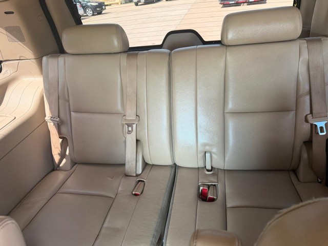 Chevrolet Tahoe Vehicle Full-screen Gallery Image 11