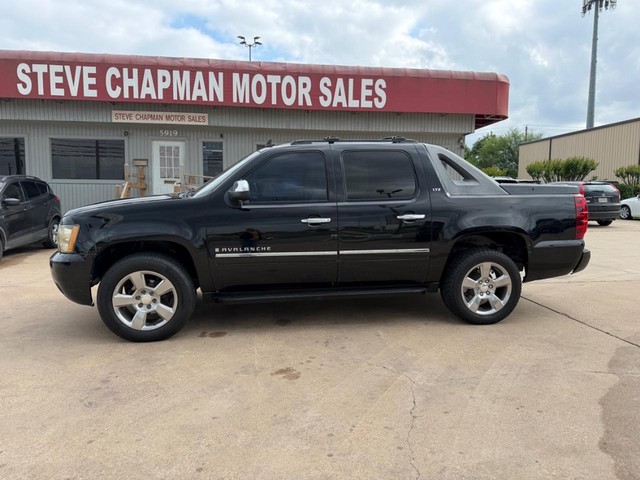 Chevrolet Avalanche Vehicle Full-screen Gallery Image 02