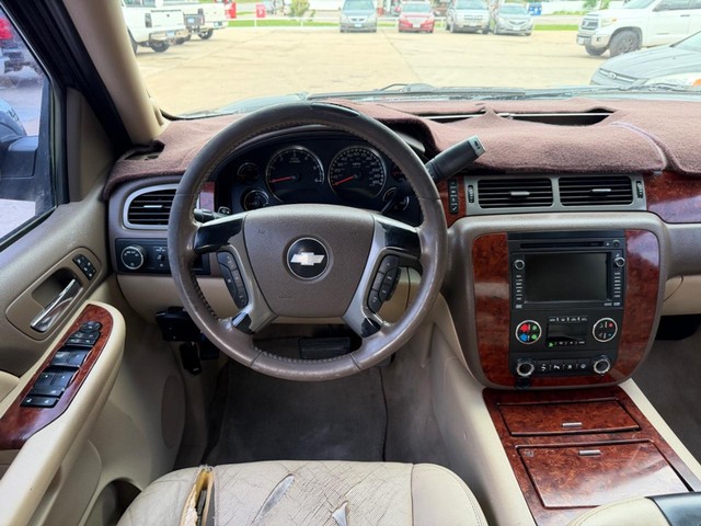 Chevrolet Avalanche Vehicle Full-screen Gallery Image 10
